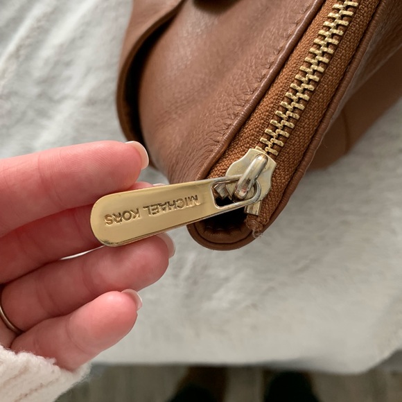 Michael Kors purse - Picture 2 of 3